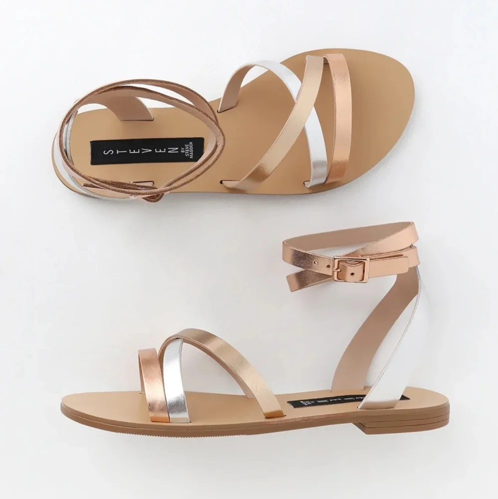 Pretty Steven Steve Madden Metallic Leather Sandal - Picture 2 of 8